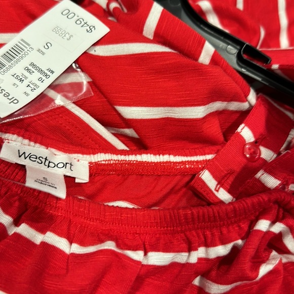 Dress with removable straps / off the shoulder options. - Picture 5 of 8